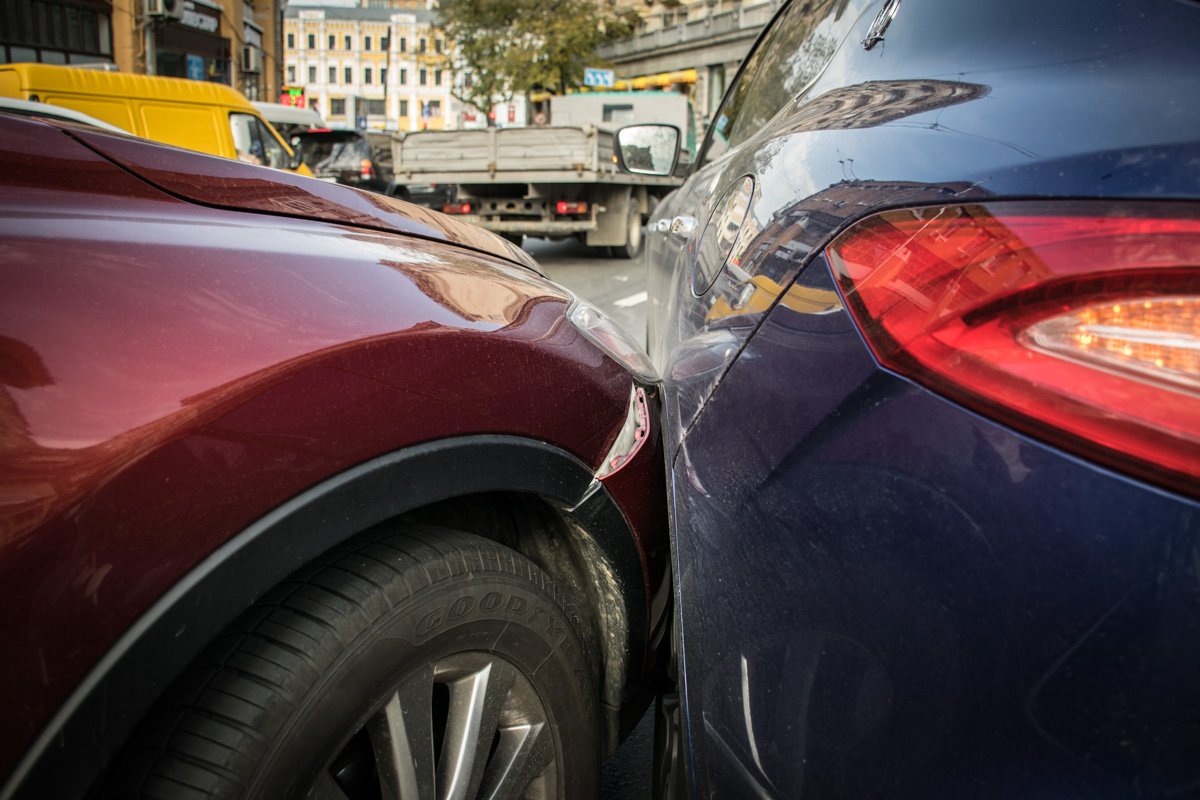 Повреждения получили оба автомобиля