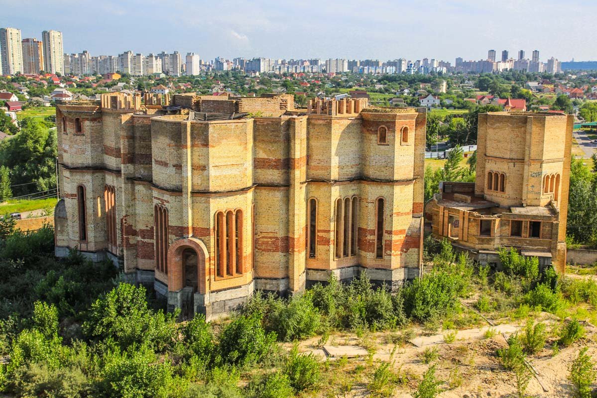 Постройку церкви, так же прекратили