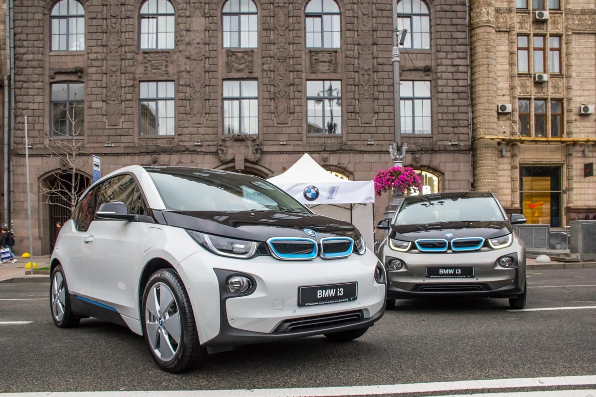 Все больше киевских водителей предпочитают BMW на электрике