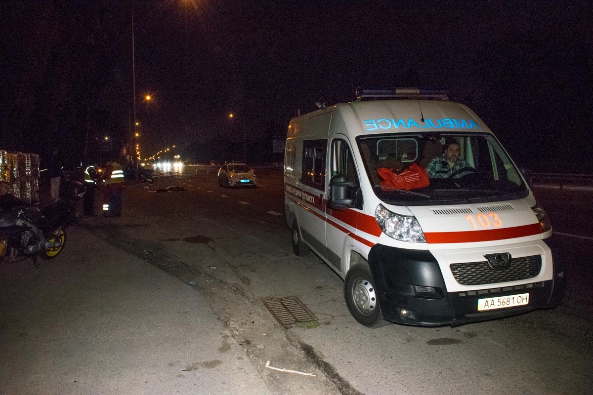 На место ДТП прибыла бригада скорой помощи