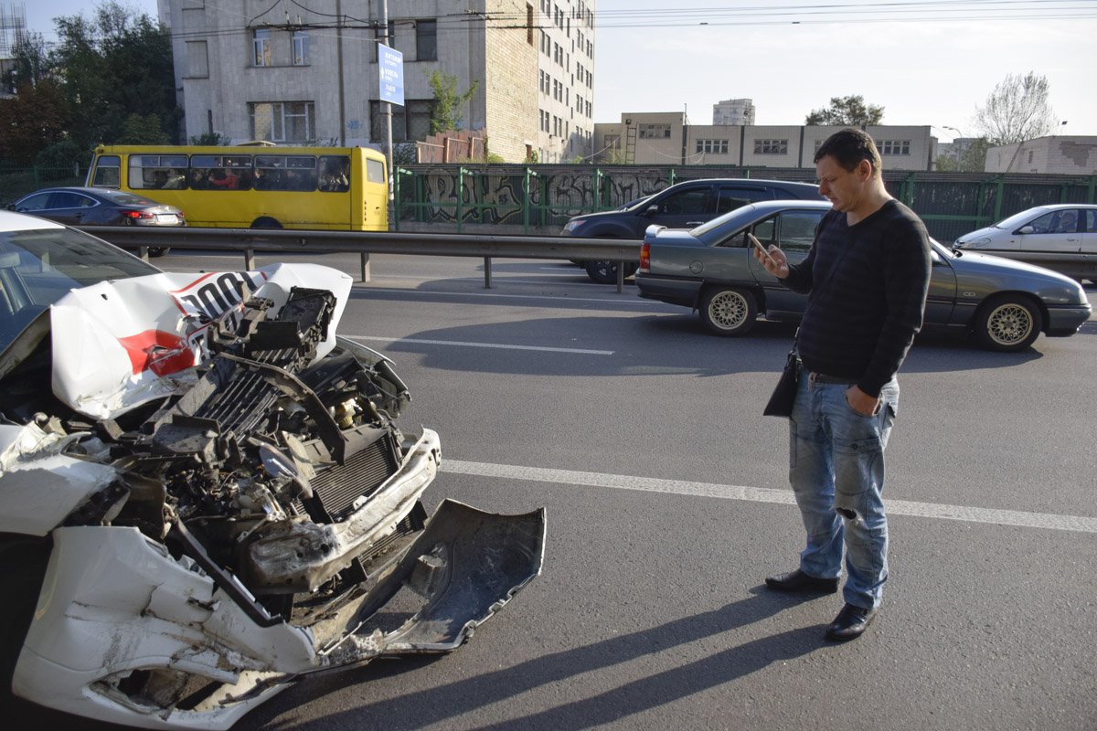 ДТП произошло возле Индустриального моста