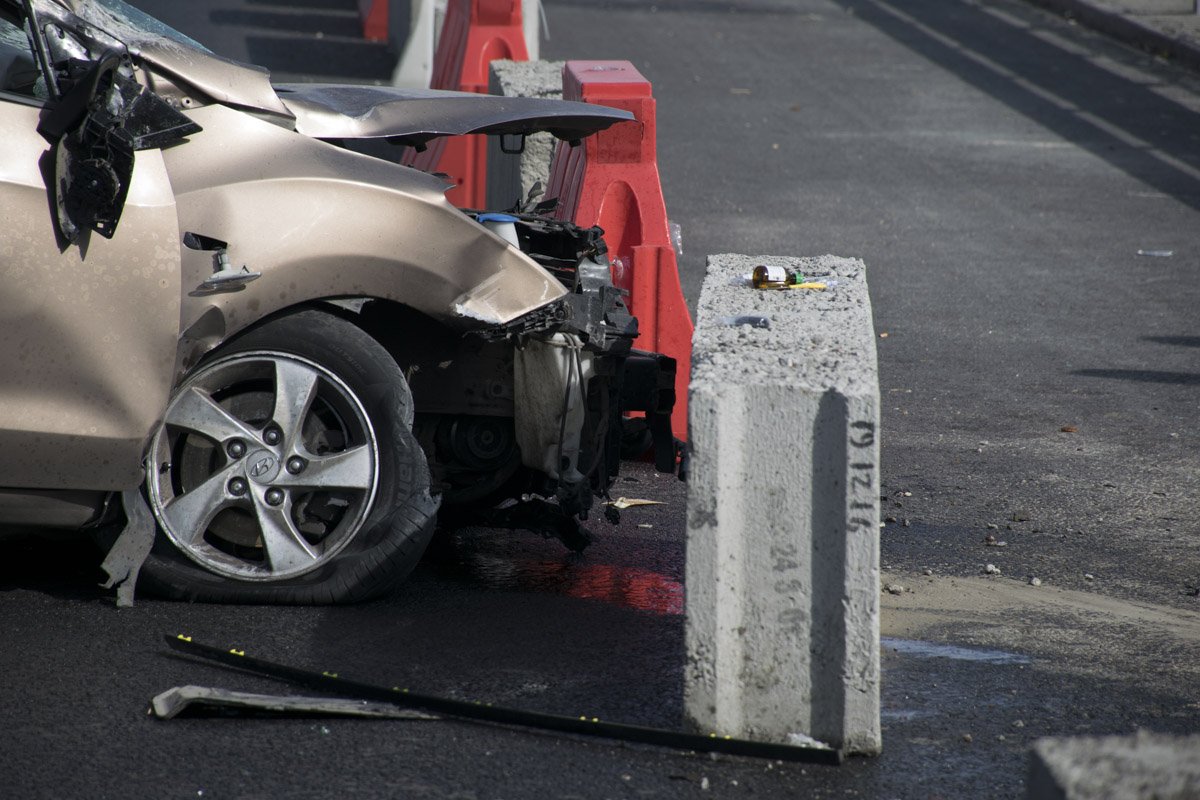 Двигатель вывалился из корпуса автомобиля