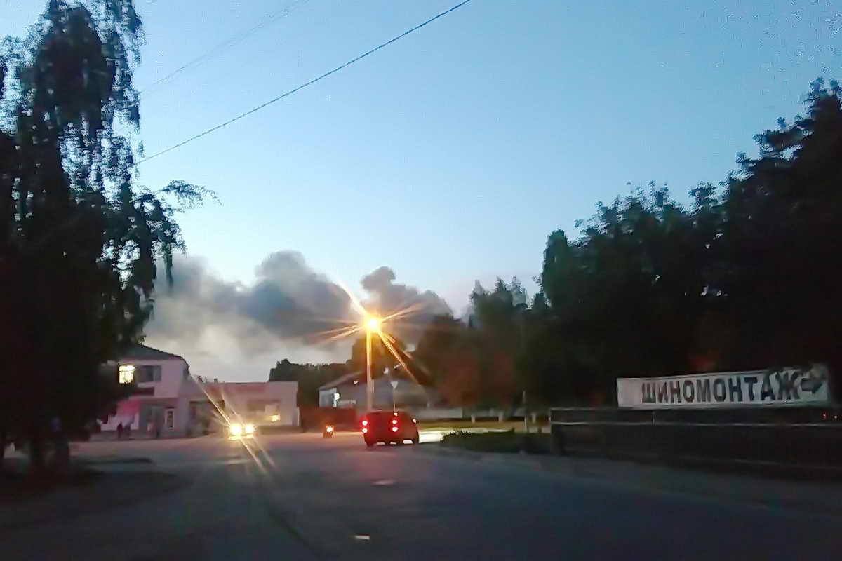 К счастью, огонь не перекинулся на производственные помещения