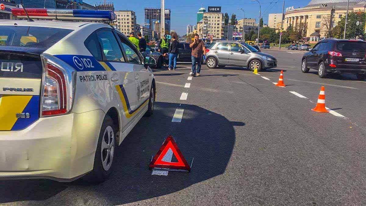 ДТП произошло возле киевского цирка