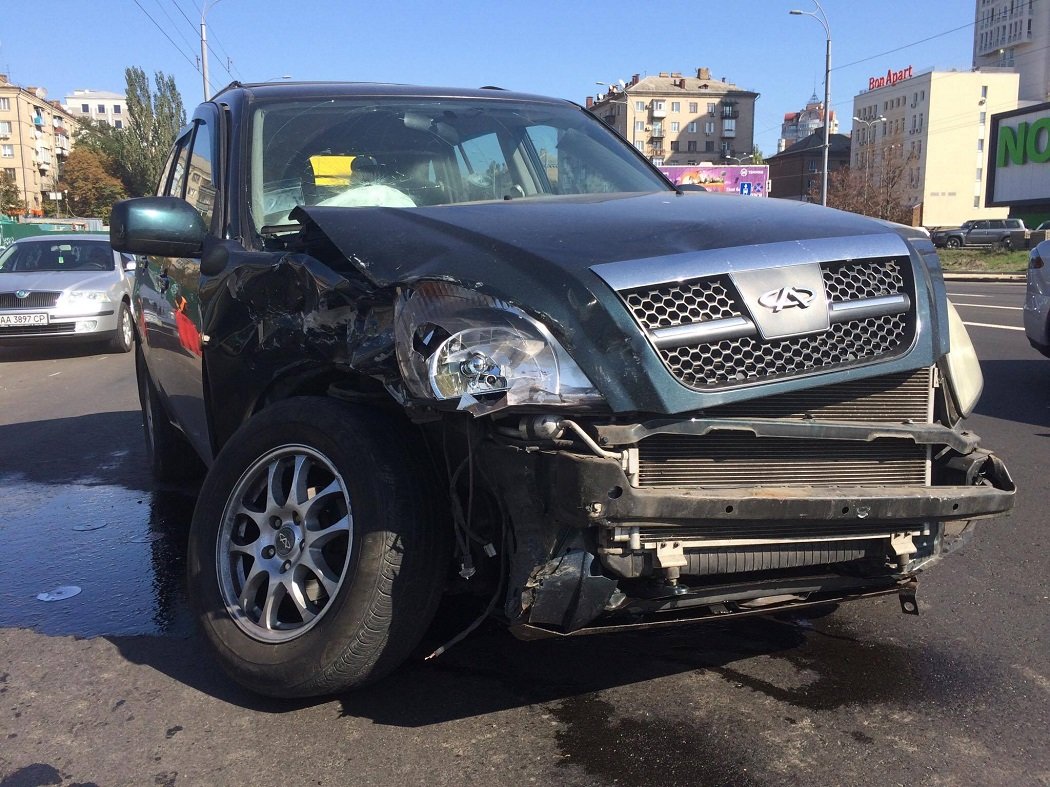 Водитель Chery в средне-тяжелом состоянии