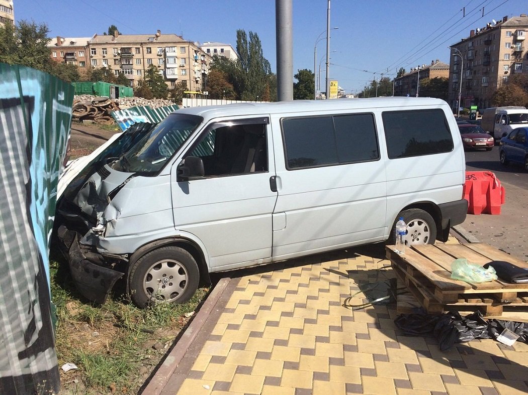Водитель Volskwagen от госпитализации отказался