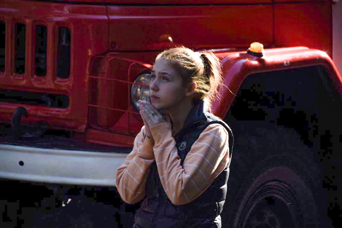 К месту происшествия пришли много свидетелей