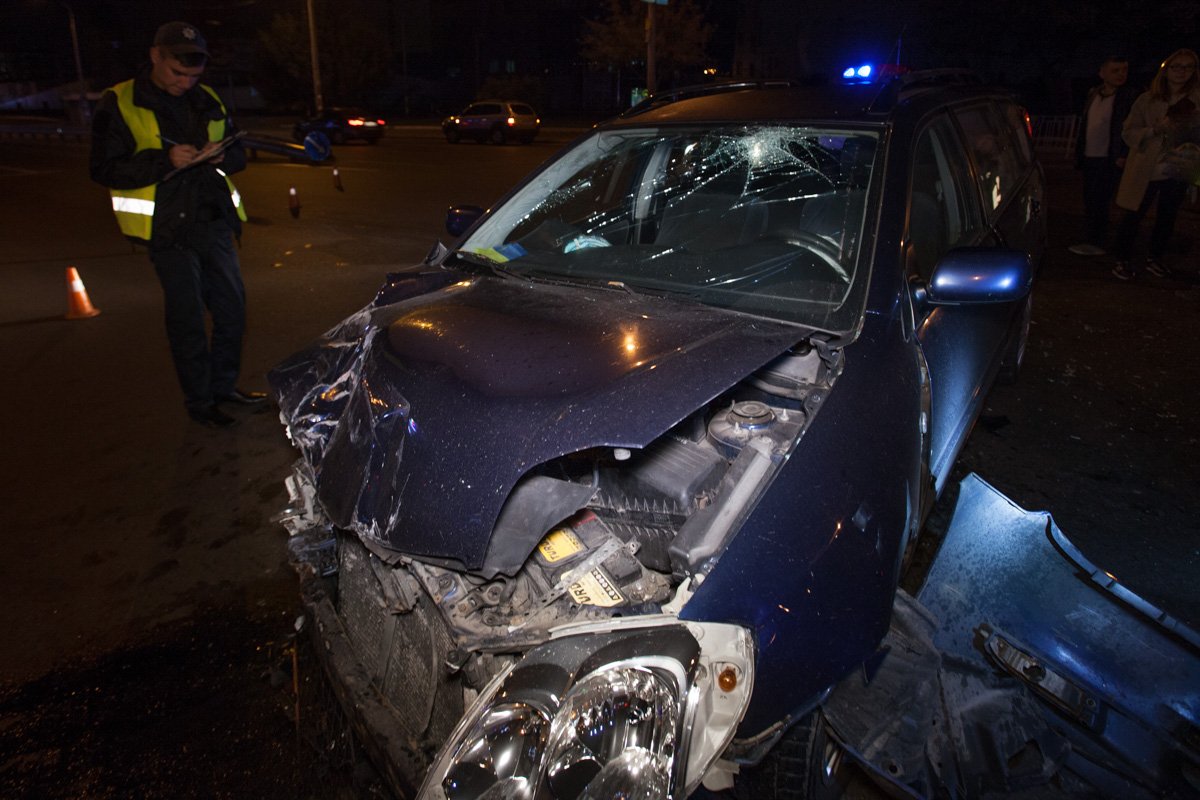 У Toyota повреждена передняя часть