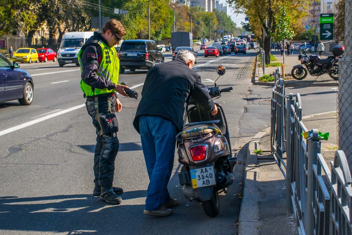 Владельцу скутера медицинская помощь не понадобилась
