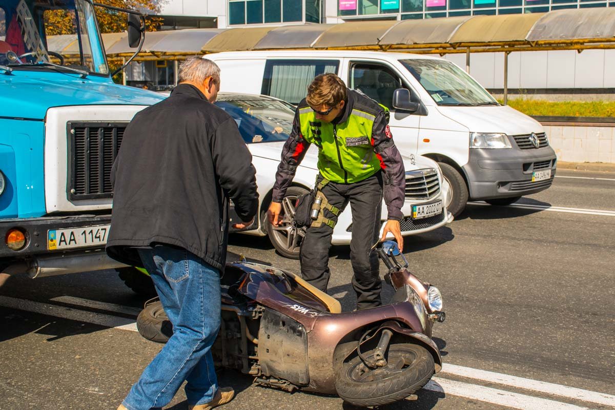 Водитель самостоятельно покинул место ДТП