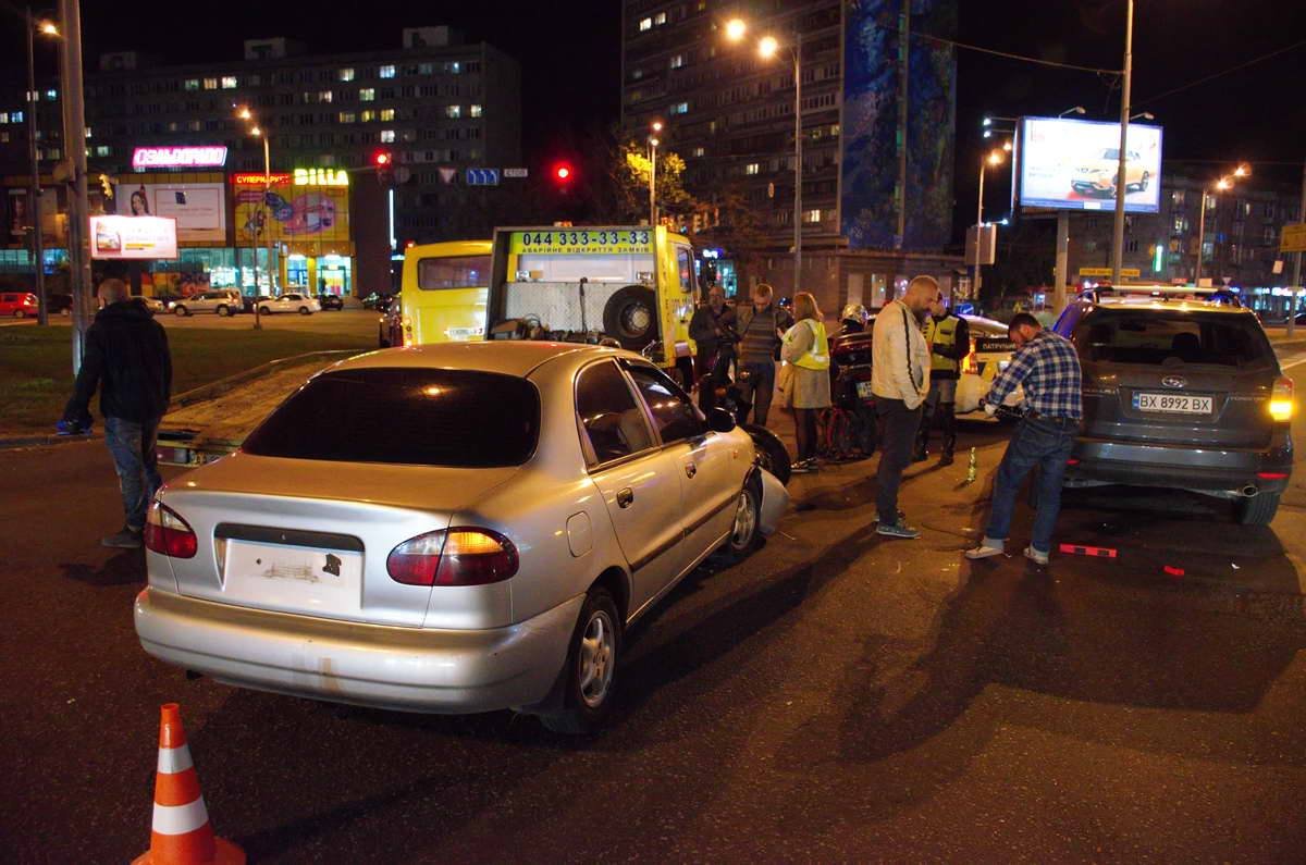 Водитель Daewoo Lanos вместе с пассажиром скрылись