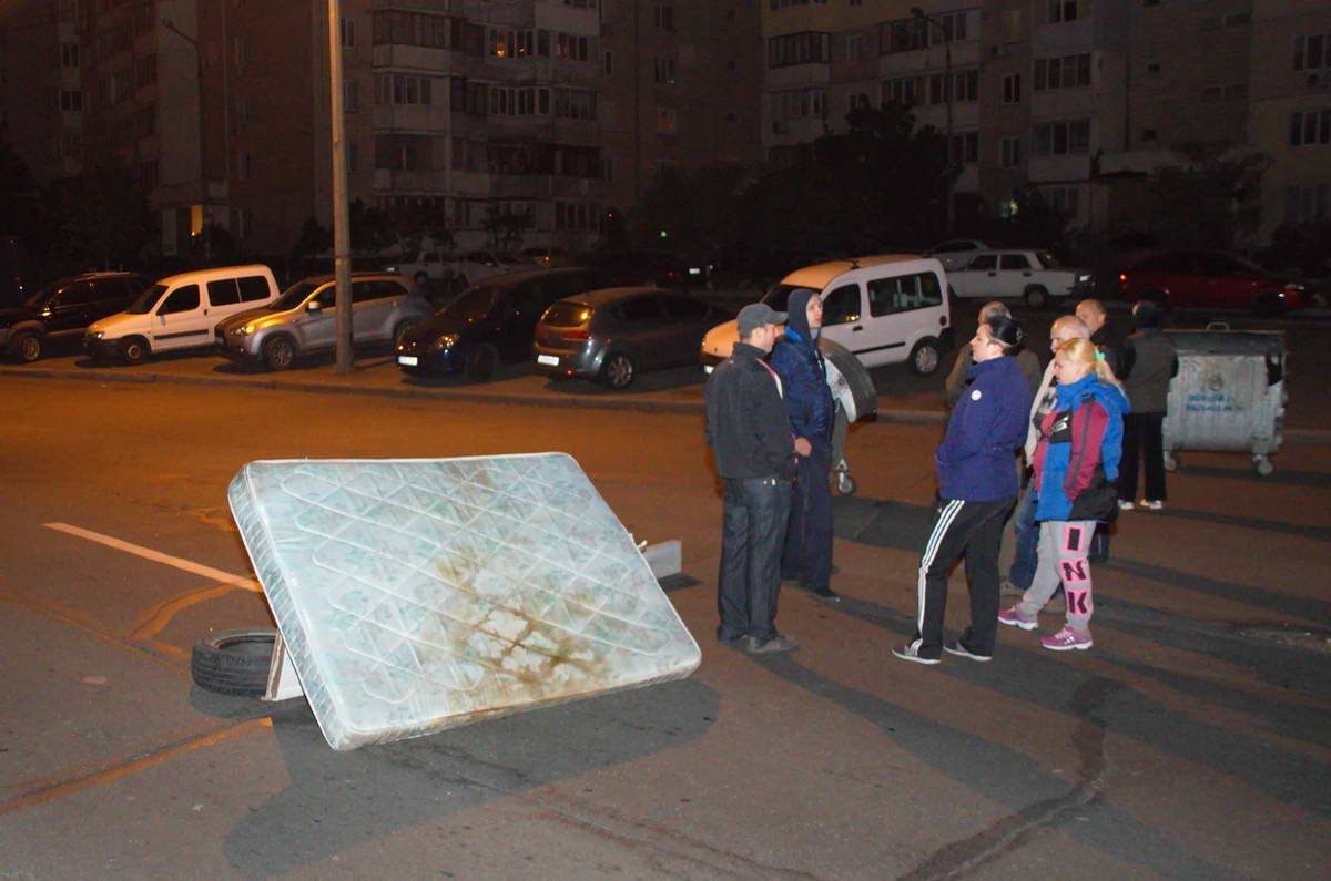 Суды пока не принесли результатов