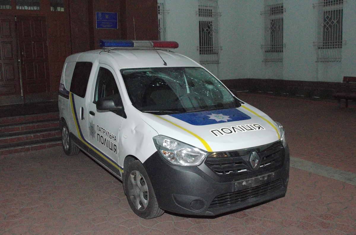 Задержанных пытались перевезти в другой участок