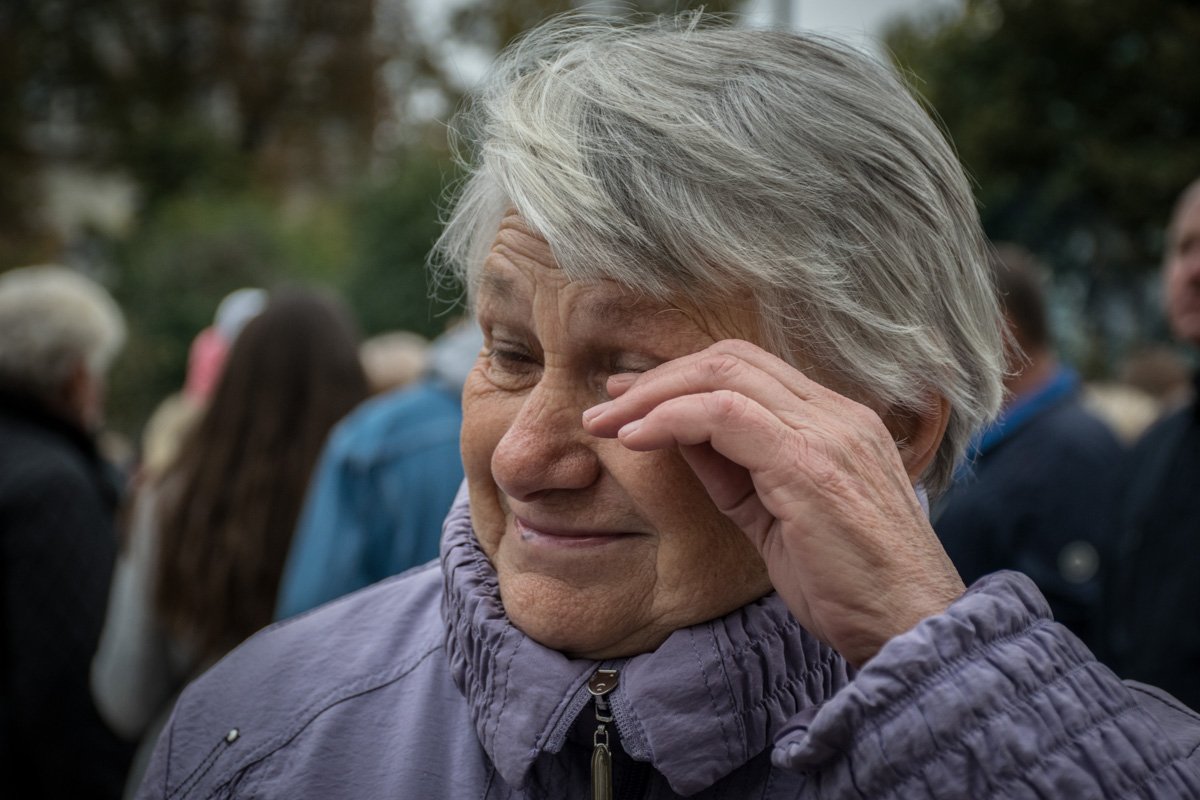 Родственники не скрывают эмоций
