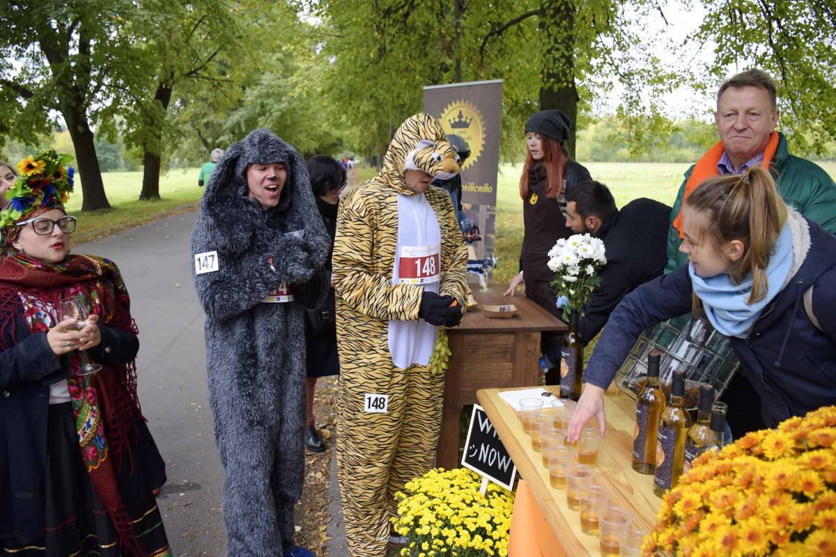 На дистанции спортсменов ждал соблазн