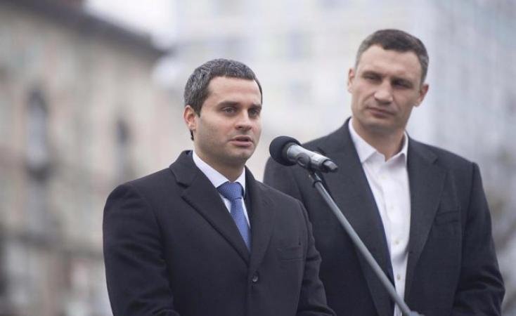 Дмитрий Давтян и Виталий Кличко (справа)