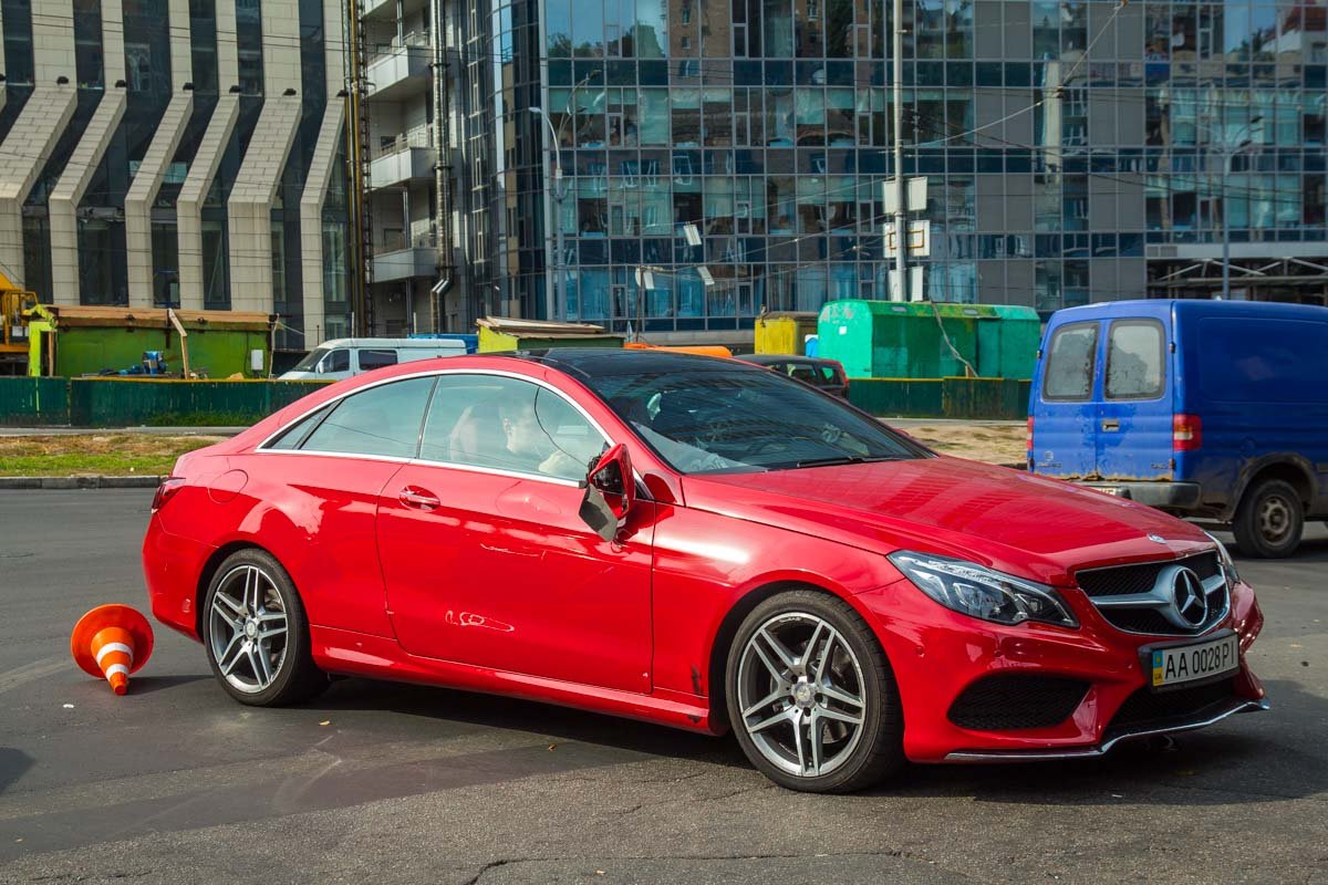 Mercedes одного из участников ДТП