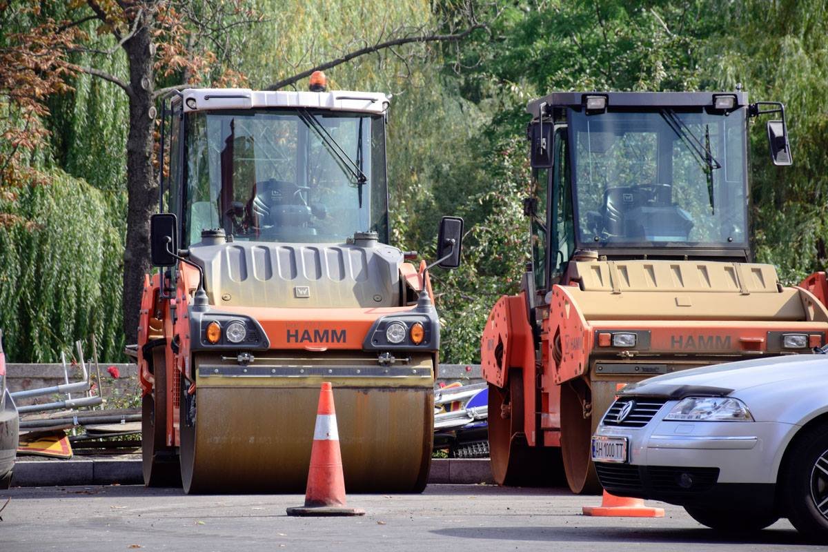 Техника для ремонта дороги
