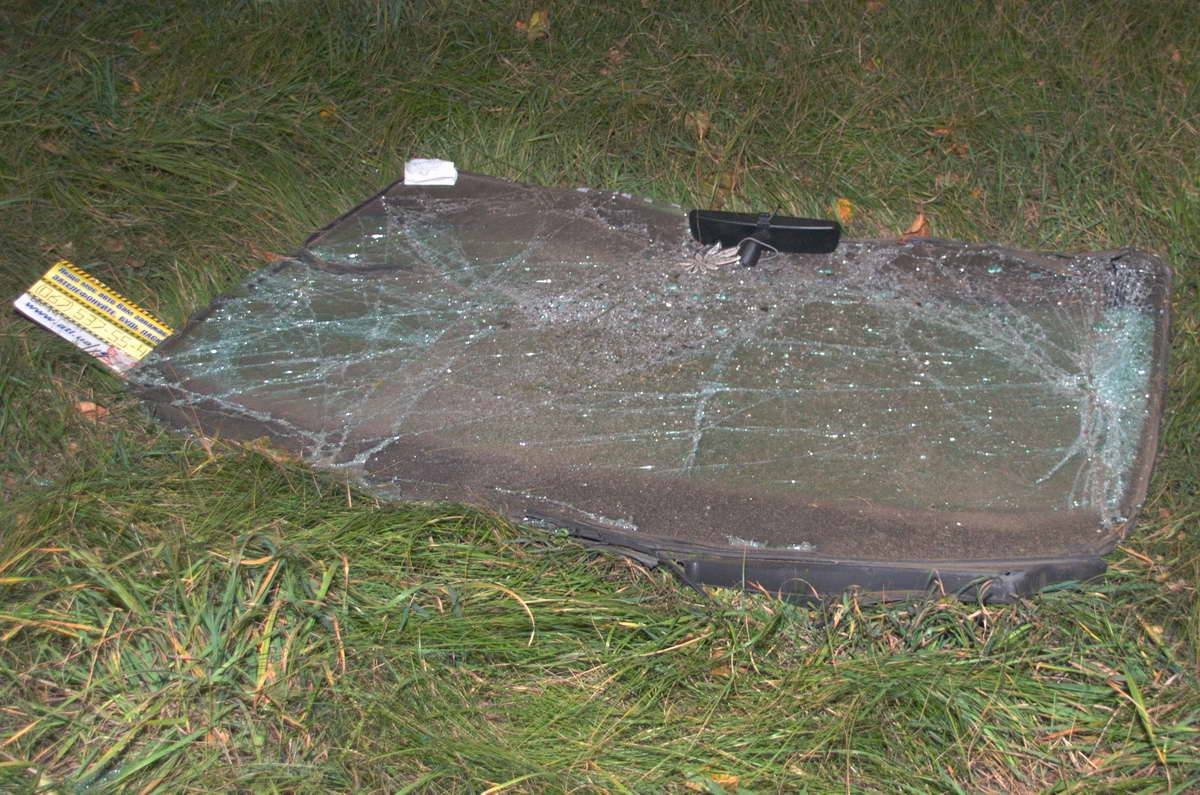 Машину перевернуло трижды