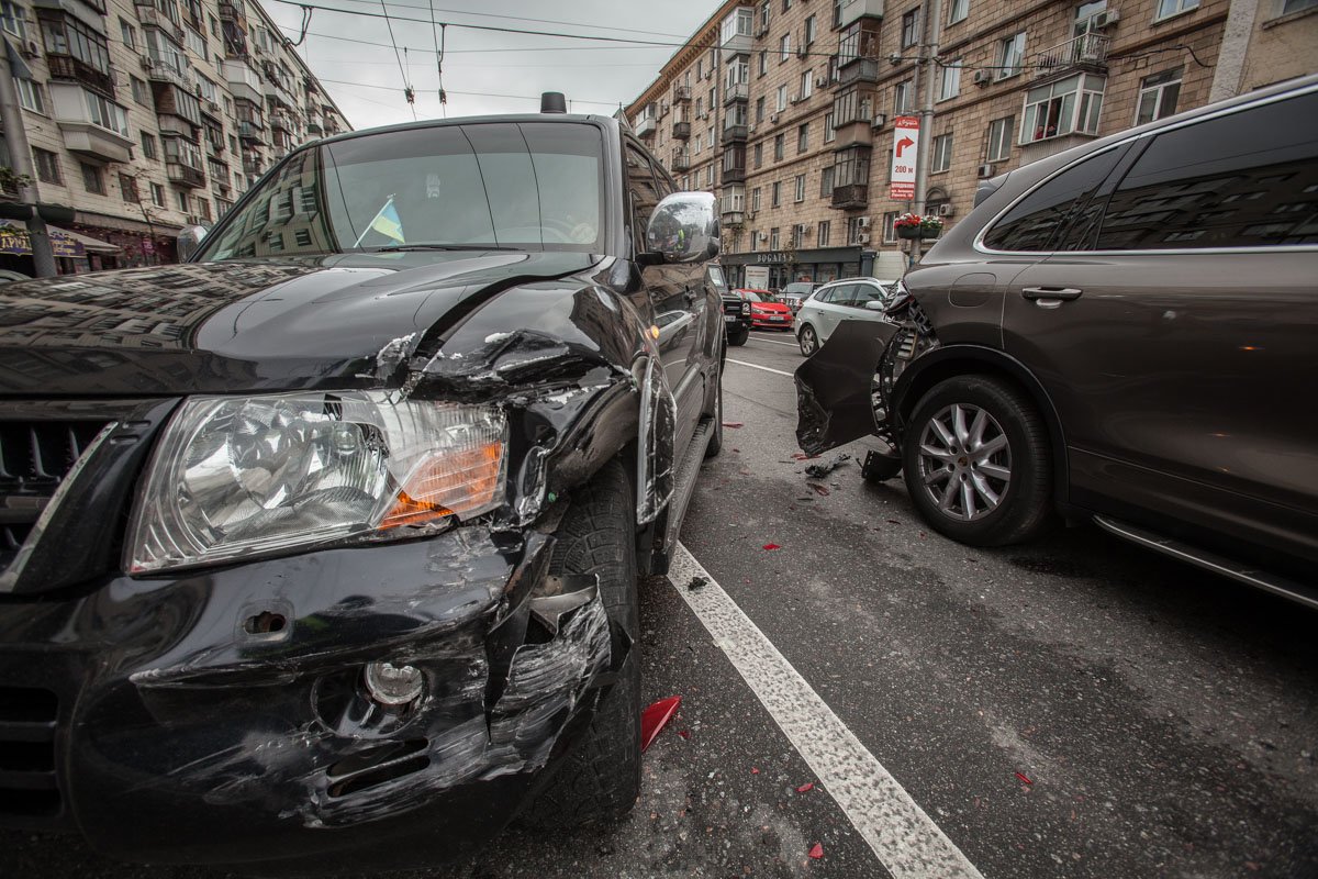 Все водители ДТП дожидаются приезда патрульных