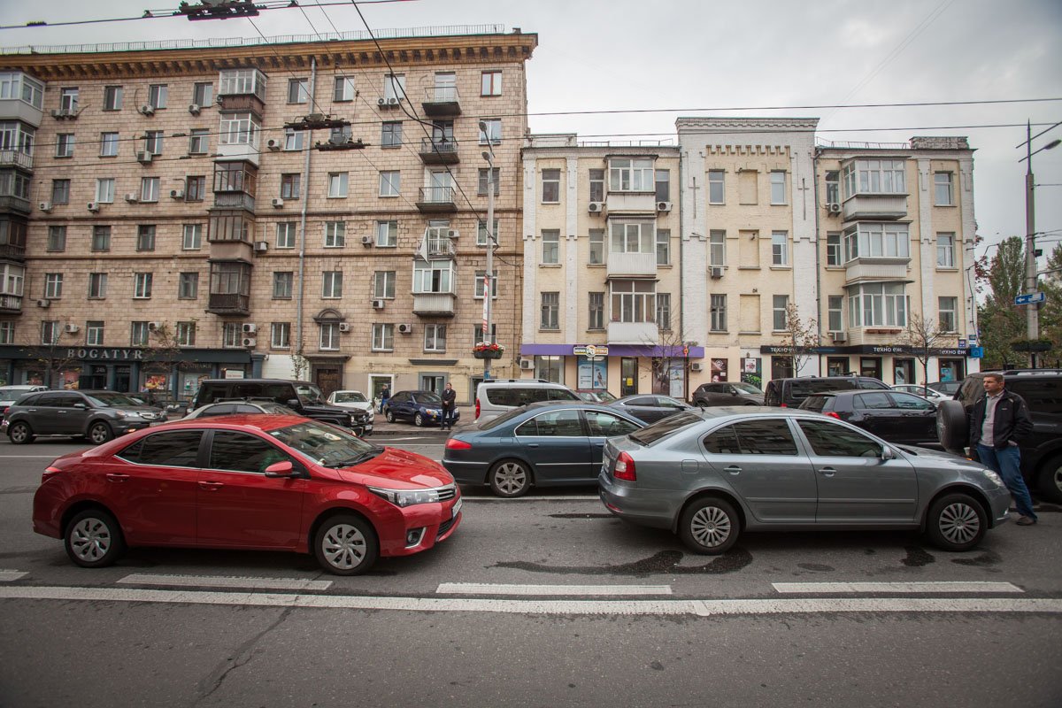 Во второй аварии девушка за рулем Toyota догнала мужчину на Skoda Octavia