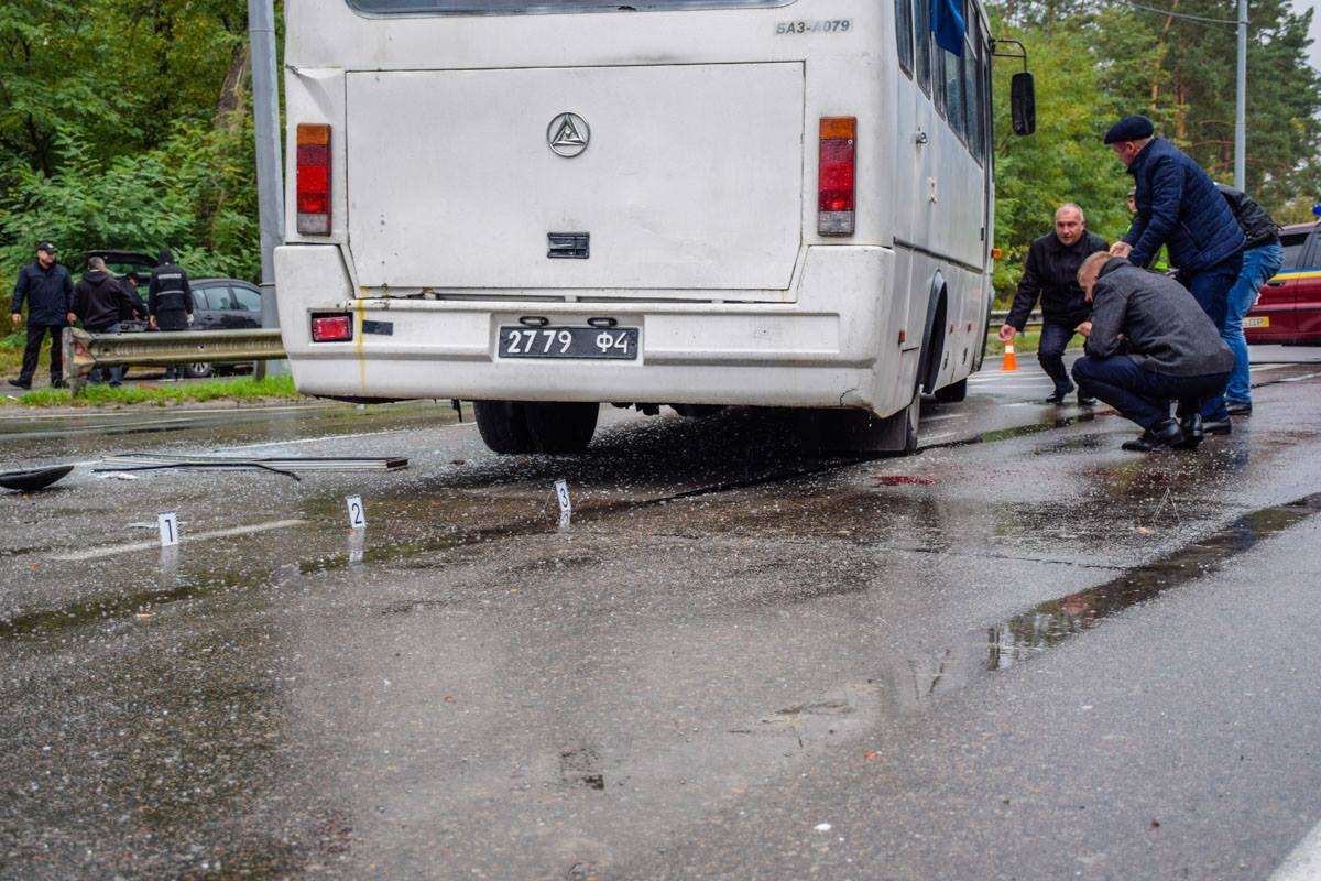 На месте работает патрульная полиция и следователь
