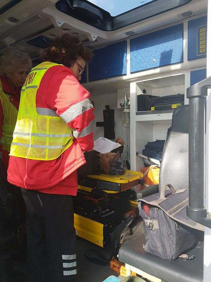 Пожилого мужчину госпитализировали с тяжелыми травмами