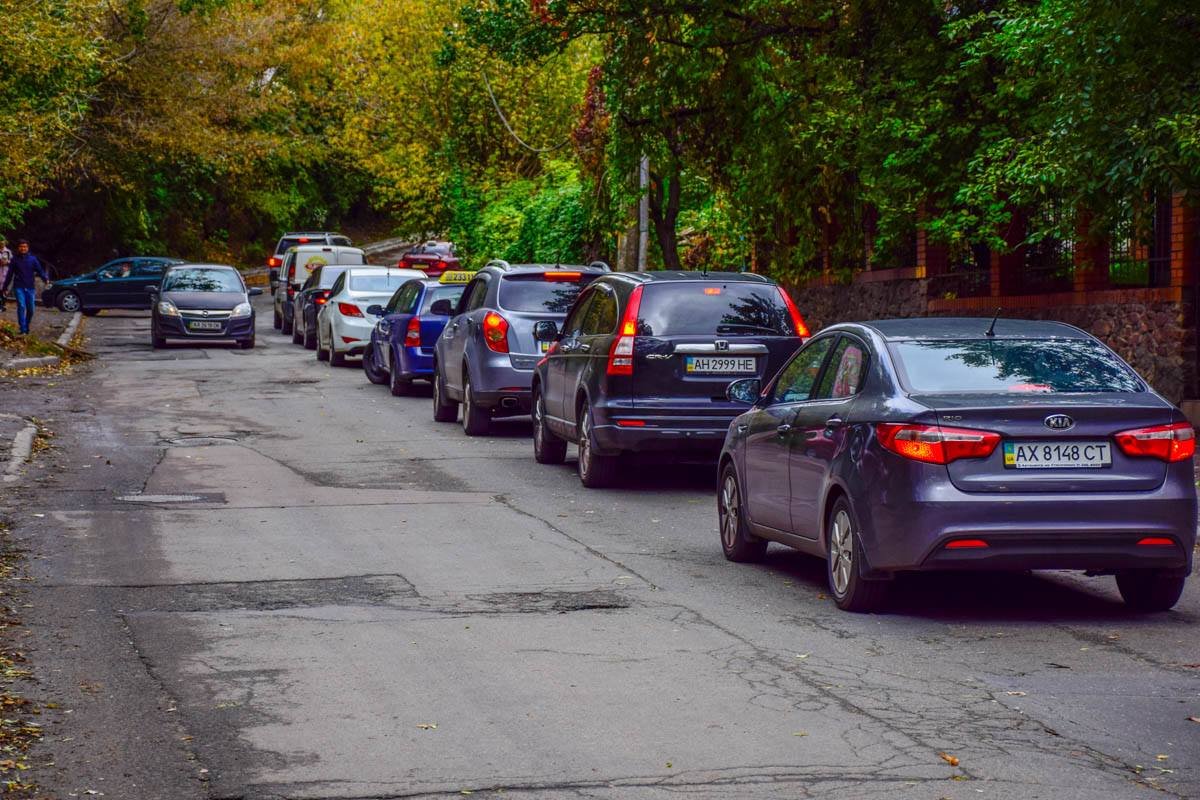 На подъезде к месту аварии образовалась большая пробка