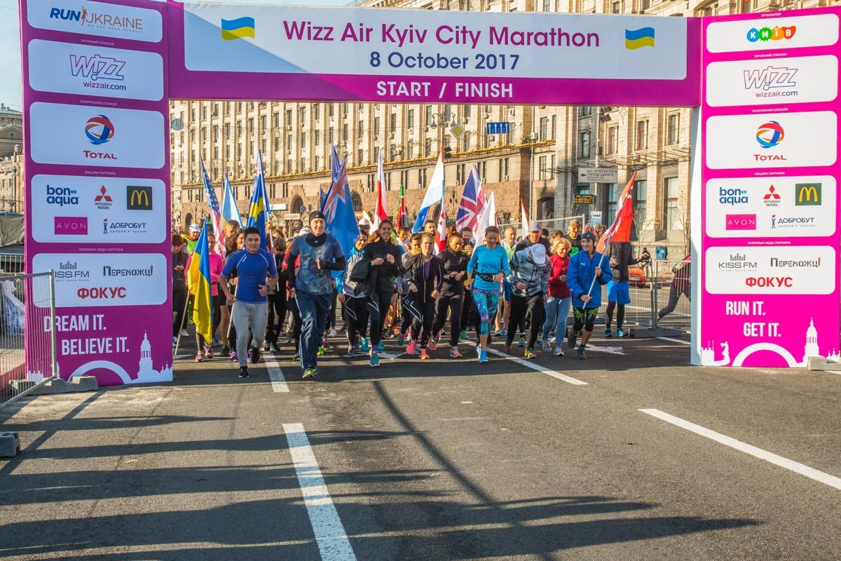 После разминки стартовал забег на 5 км