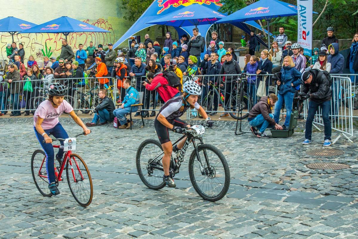 Нормы для преодоления дистанции были равными как для женщин, так и для мужчин