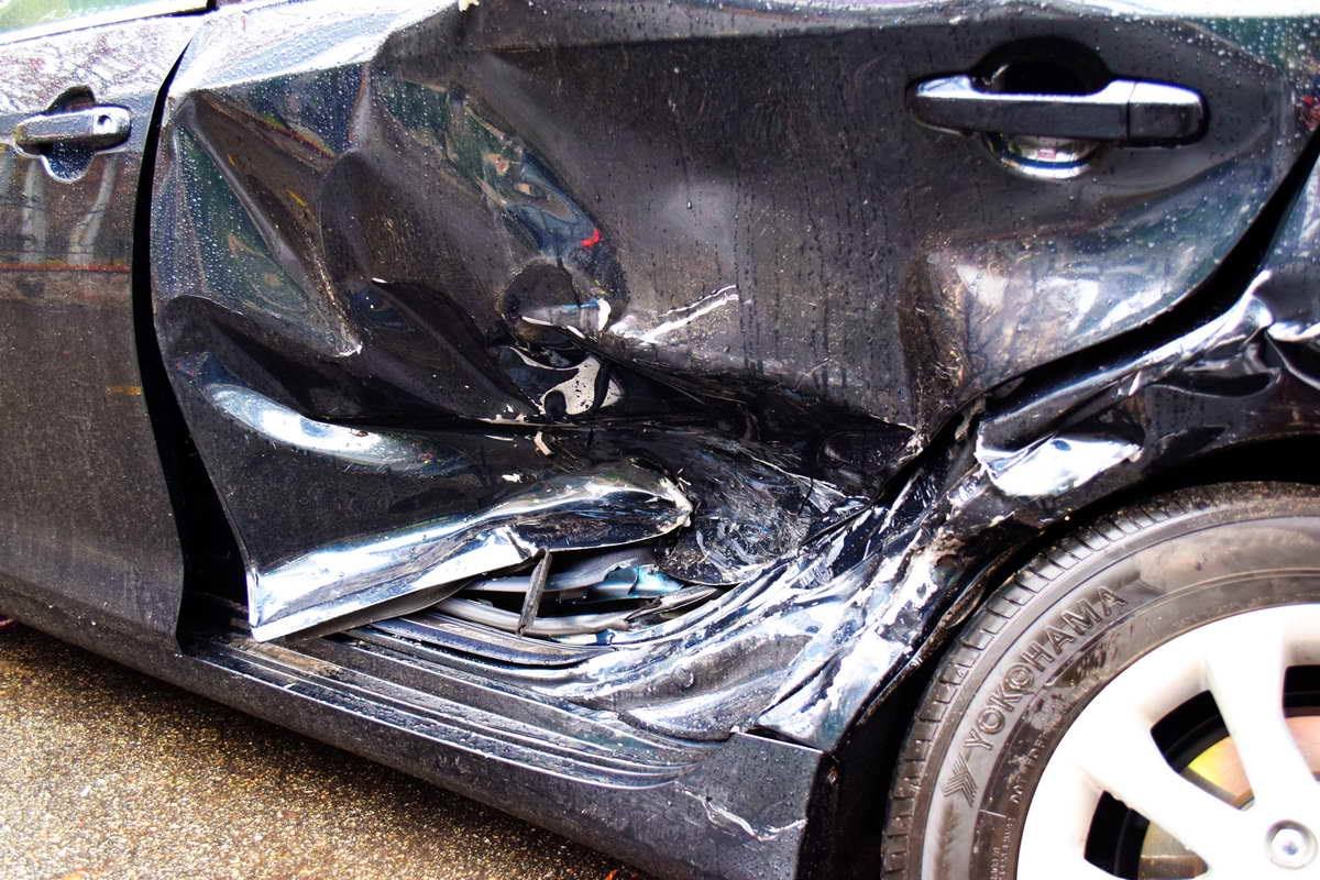 Водитель Toyota Camry не уступил дорогу из-за неработающего светофора