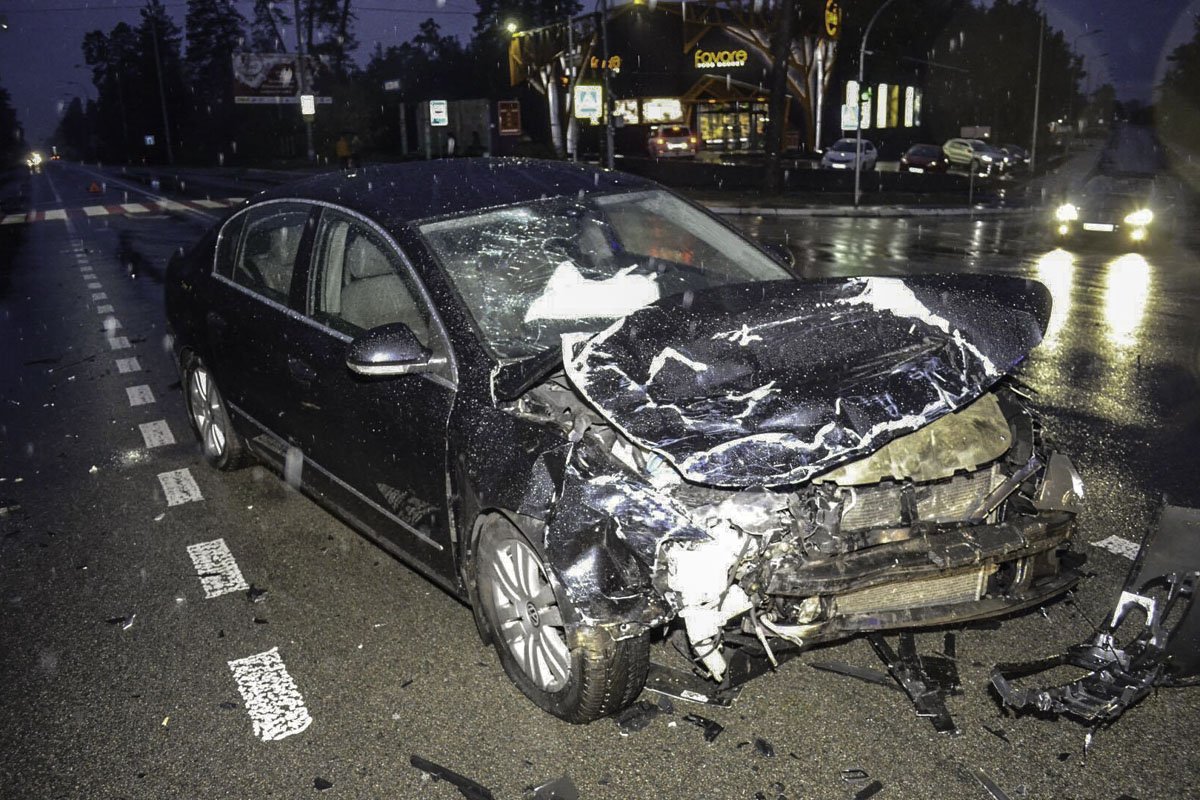 Volkswagen серьезно пострадал в аварии