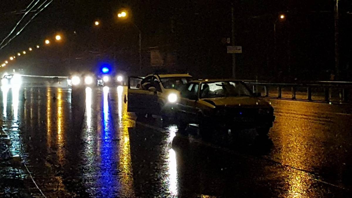 Из-за непогоды, на проспекте Победы столкнулись 5 авто