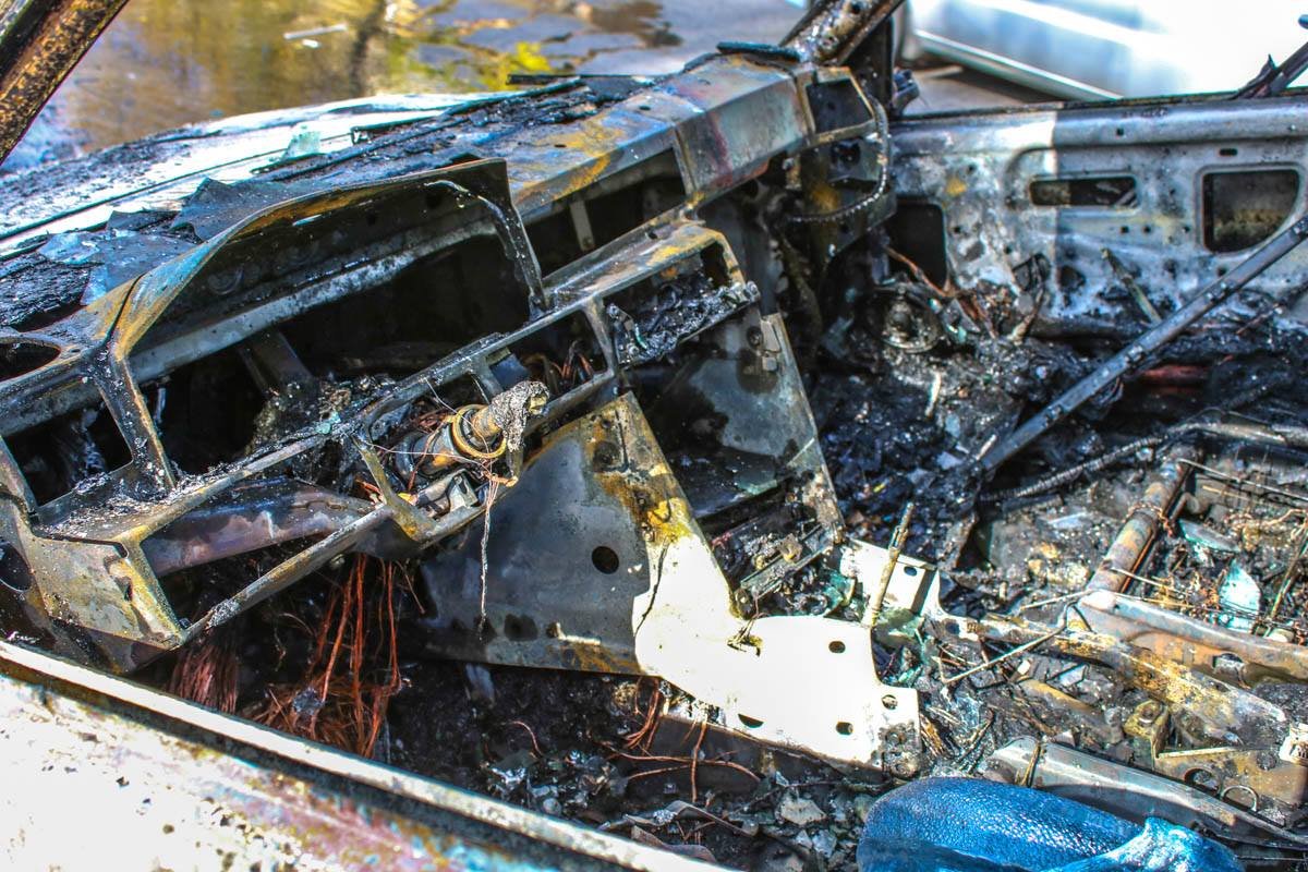 Версий причин возгорания у водителя нет