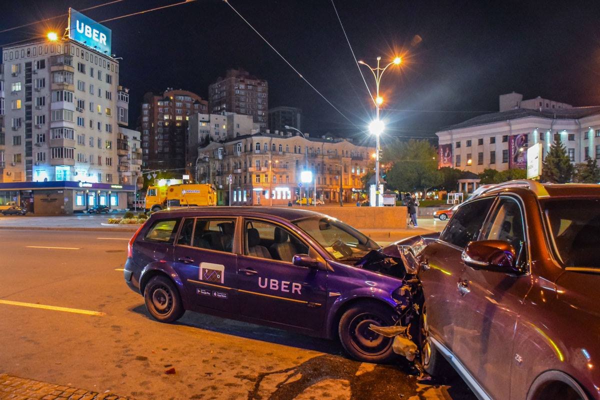 На момент аварии водителя-нарушителя в машине не было