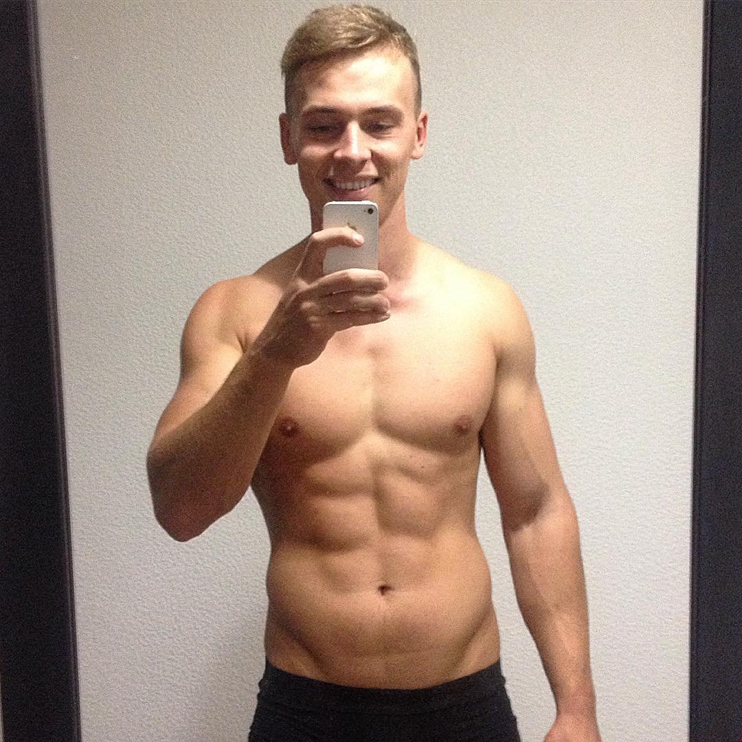 ТОП-10 самых популярных парней-блогеров Киева 3