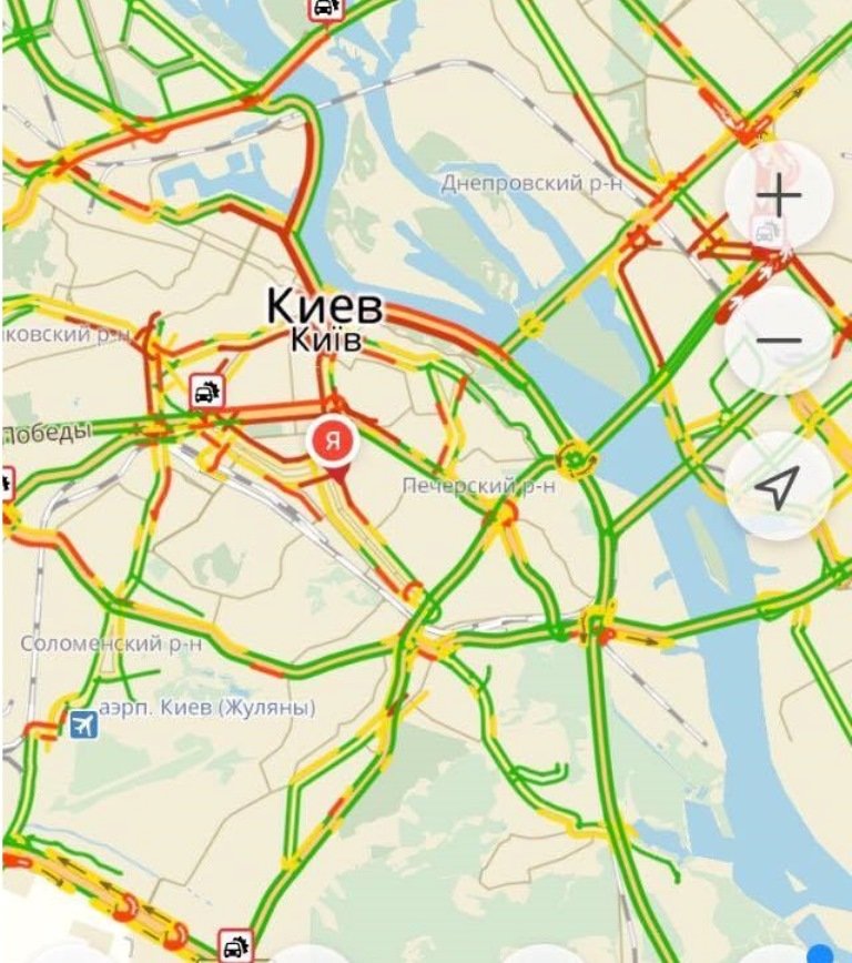 В Киеве образовались большие пробки