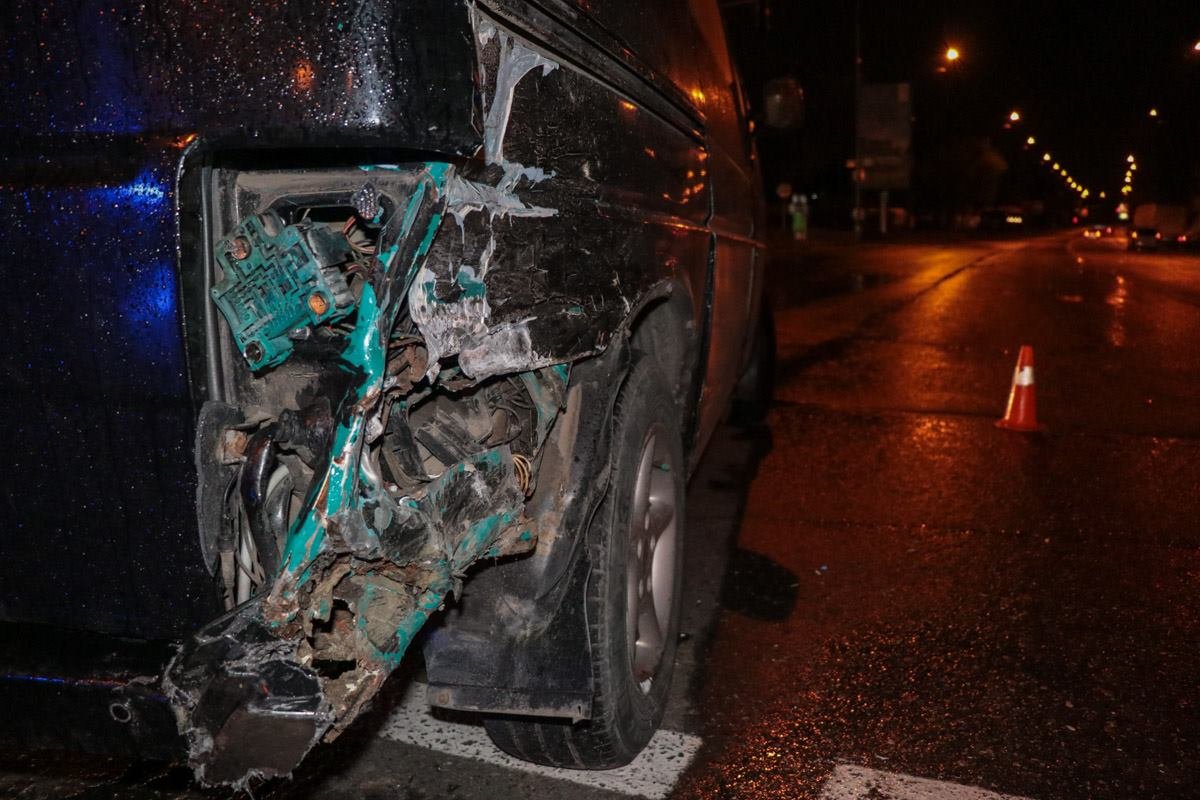 На Набережно-Луговой столкнулись Peugeot и Volkswagen