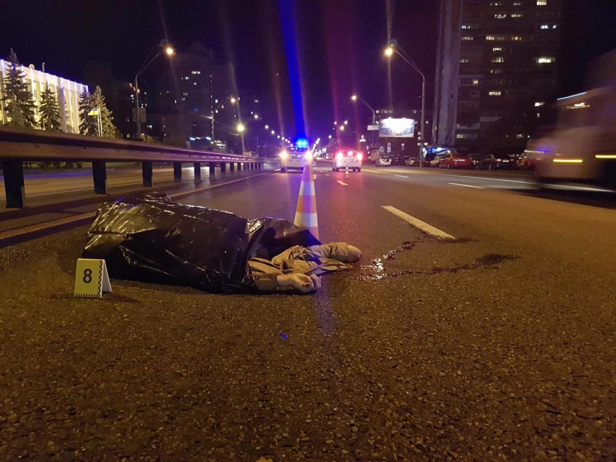 Мужчине было около 40 лет