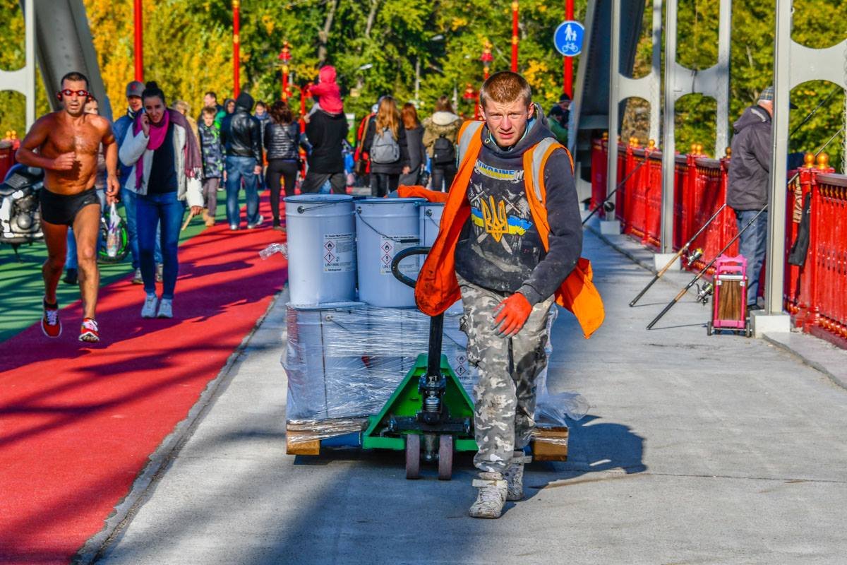 Ремонтные работы на мосту