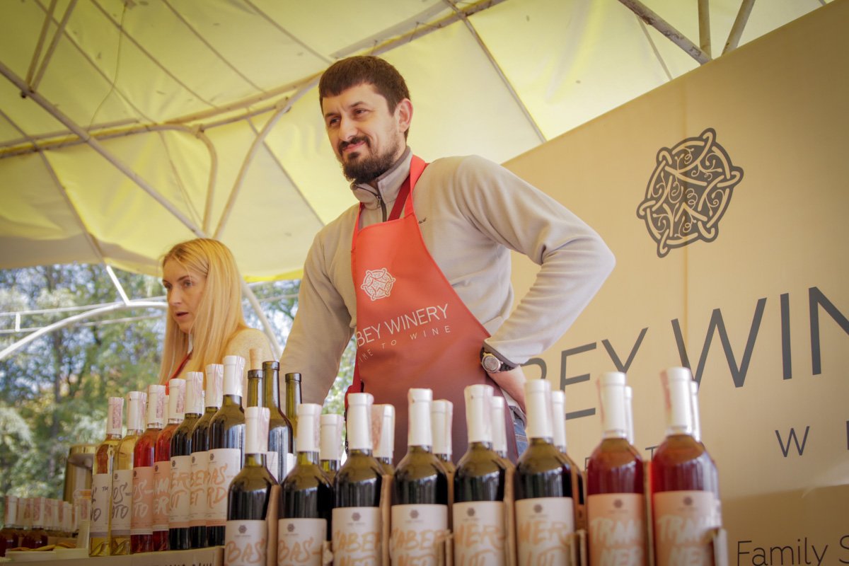 Одесские виноделы представили коллекцию собственных вин