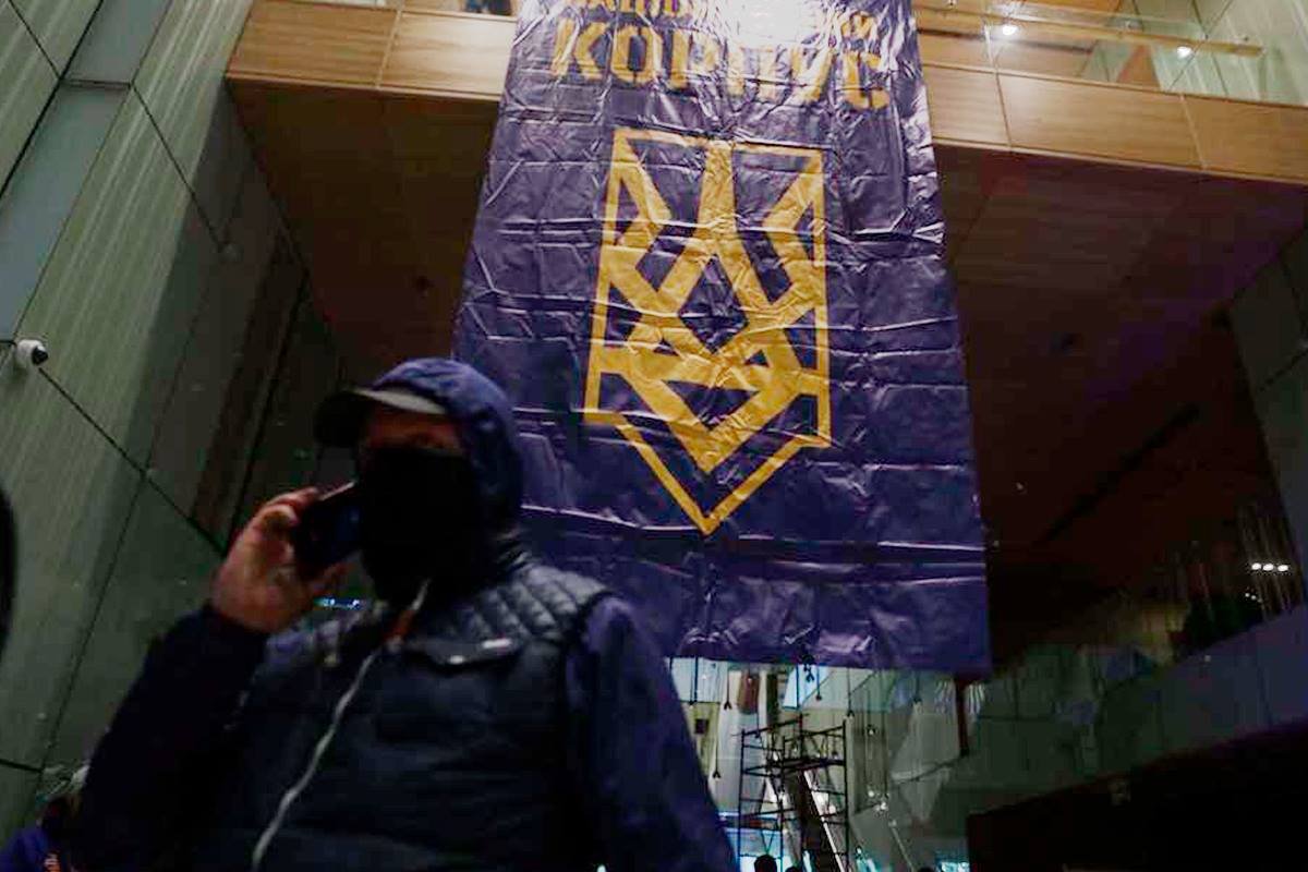 Протестующие отметили, что блокировать работу предпринимателей внутри здания не будут