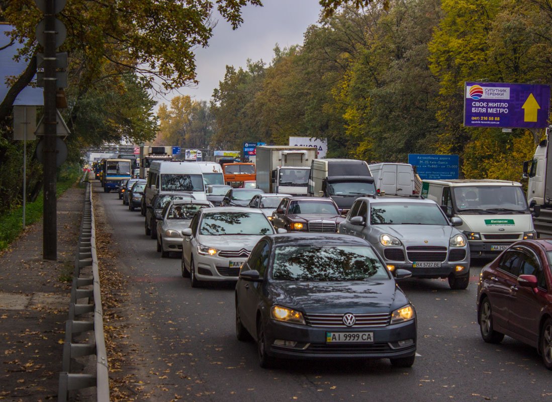Из-за проверок образовались пробки