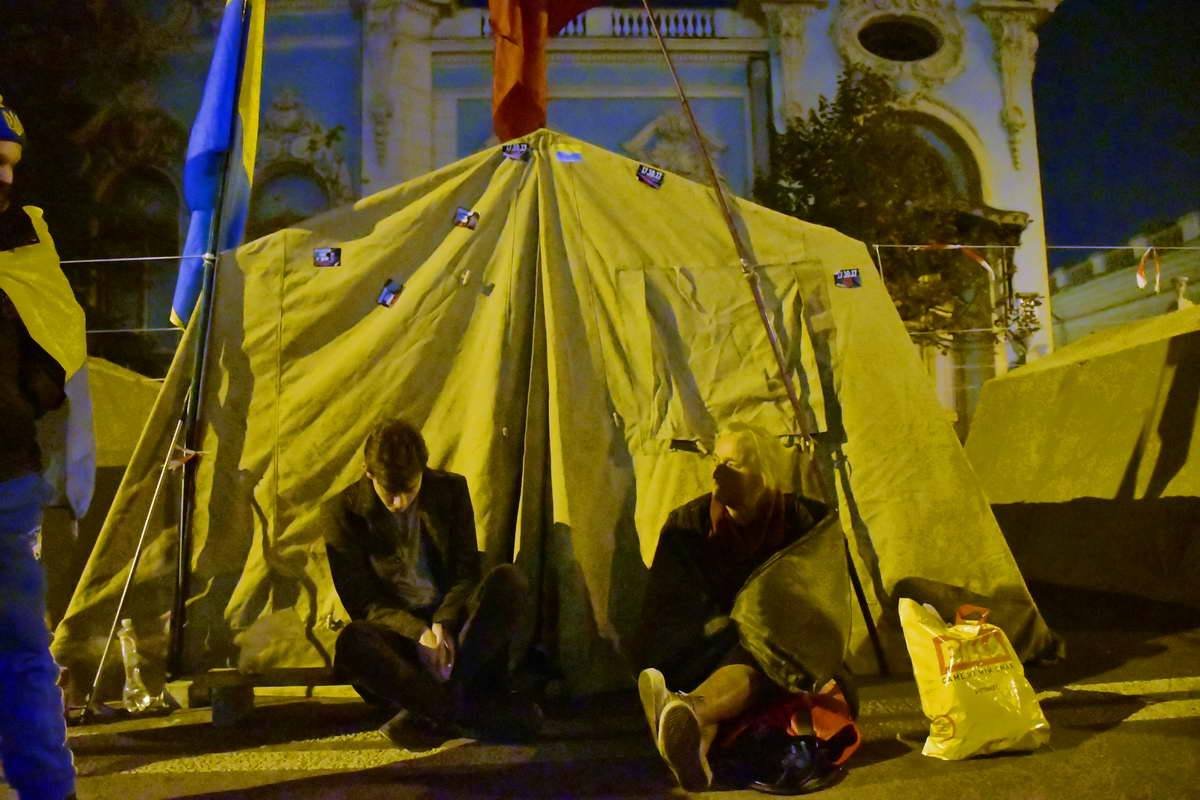 Среди митингующих есть даже пенсионеры