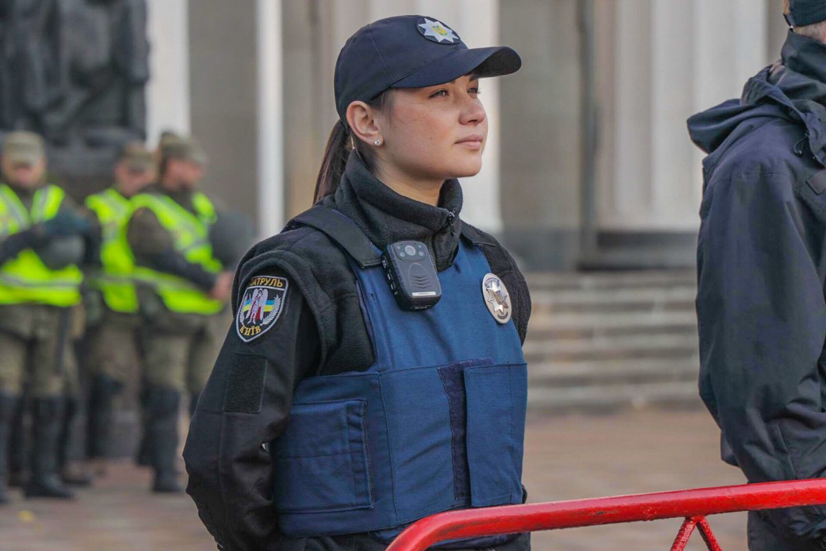 Полиция охраняет порядок возле Верховной Рады