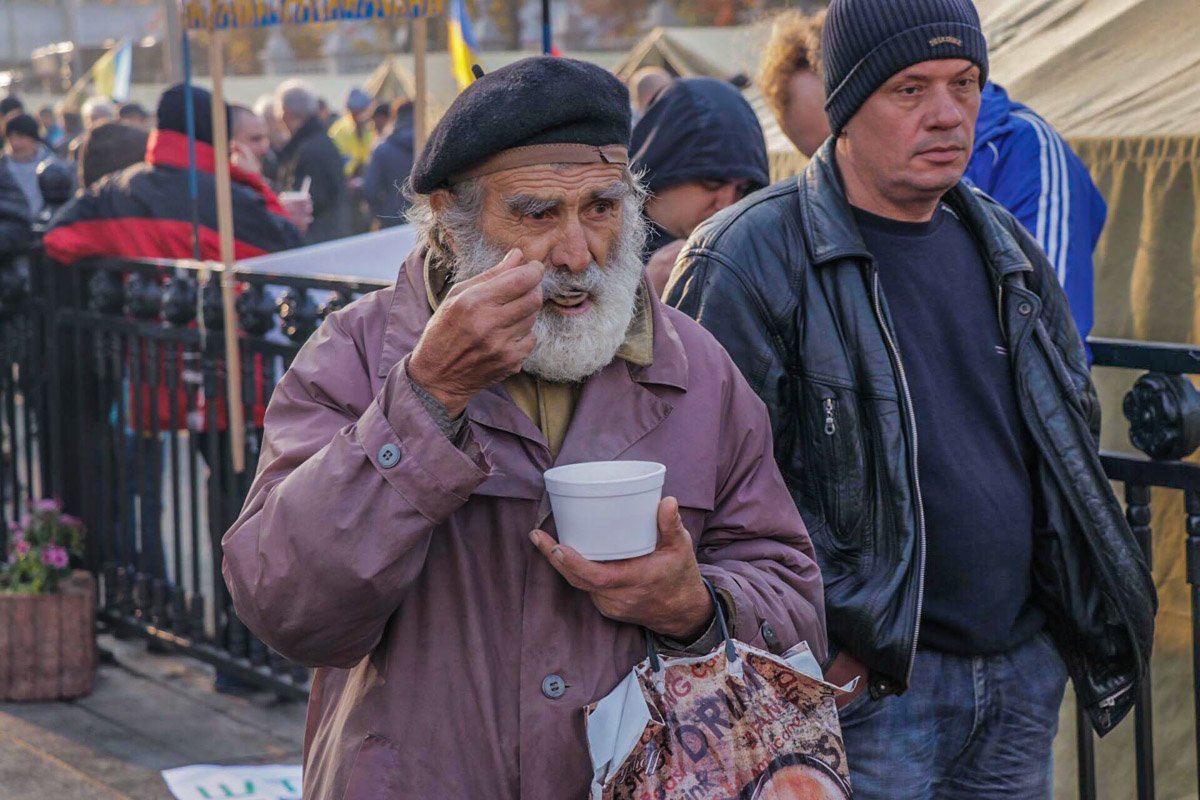 Завтрак митингующих