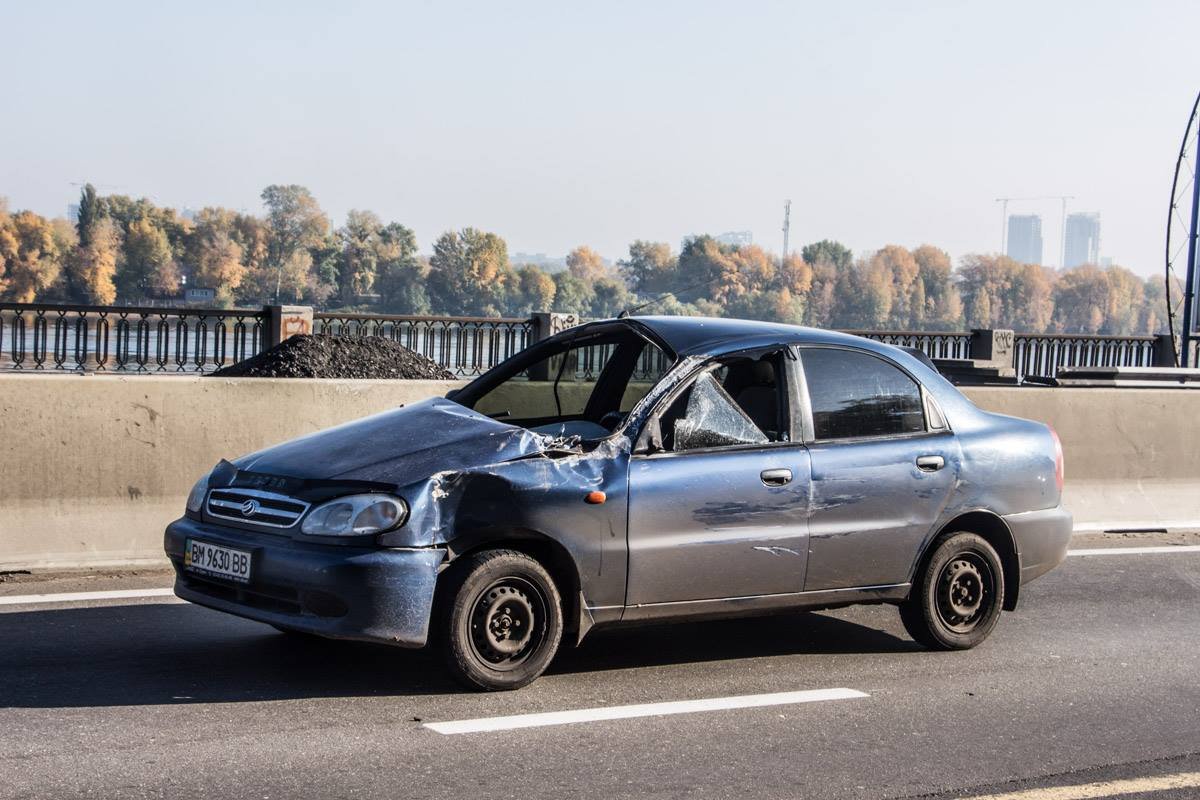Daewoo Lanos, который тоже пострадал в аварии