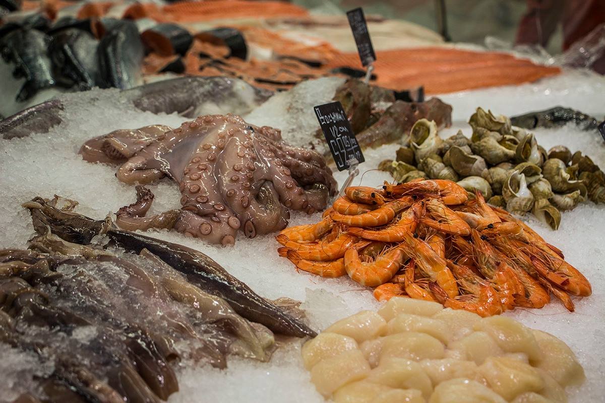 Ценники есть только на креветках и осьминогах