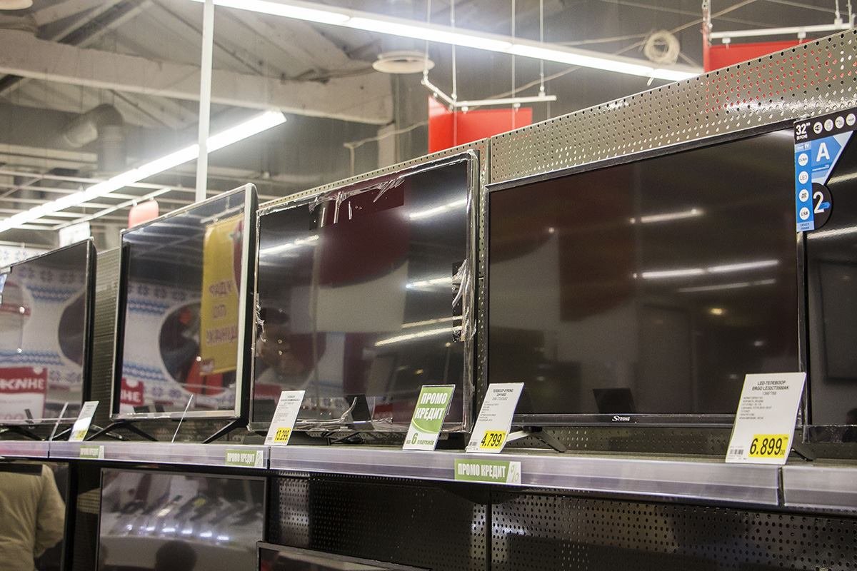 Также здесь можно приобрести LED-телевизоры