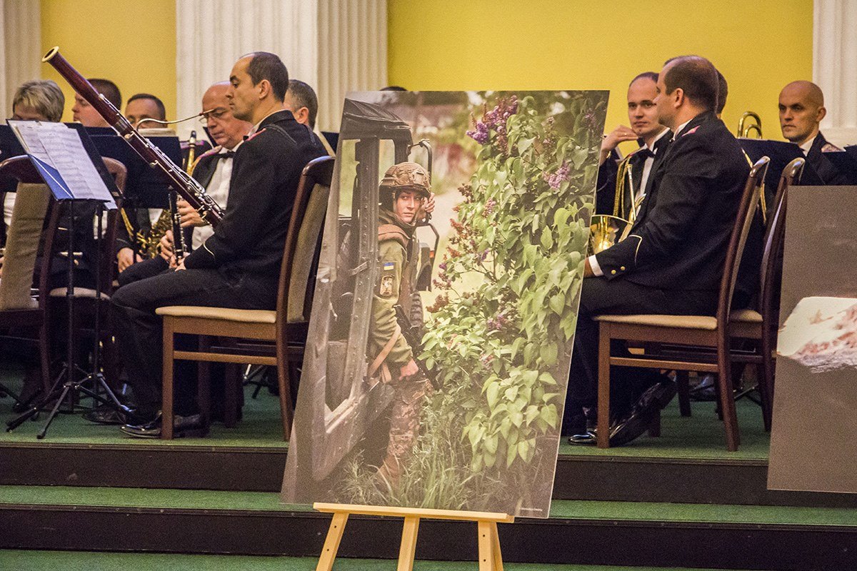 Такие фотоснимки с войны могли приобрести все желающие